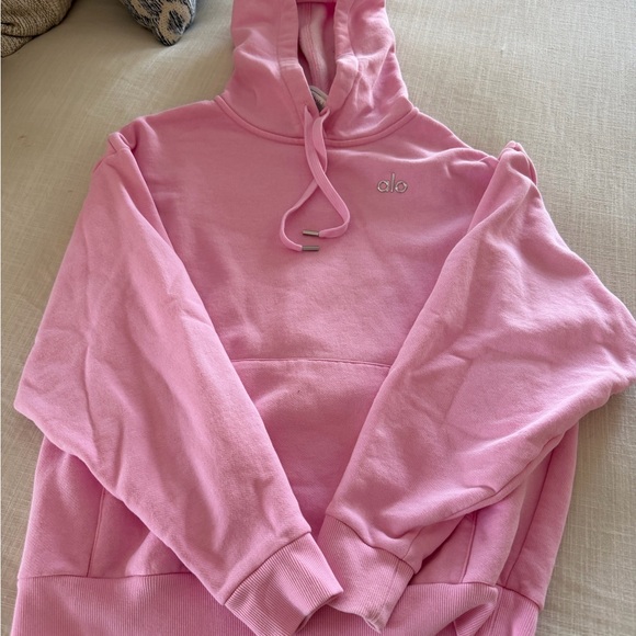 ALO Yoga Sweaters - ALO Yoga Women's Light Pink Pullover Hoodie